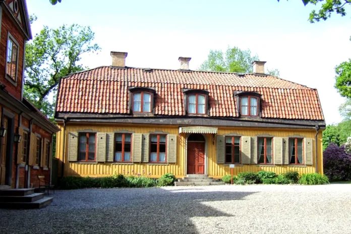 Hazelius's birthplace can today be viewed at Skansen. It was previously located on Surbrunnsgatan. Photo: Ben Bender (CC BY-SA 3.0)