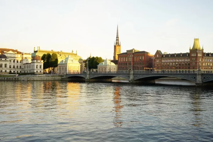 Even in central Stockholm, Lake Mälaren is constantly present. Photo: Ray Swi-hymn (CC BY-SA 2.0)