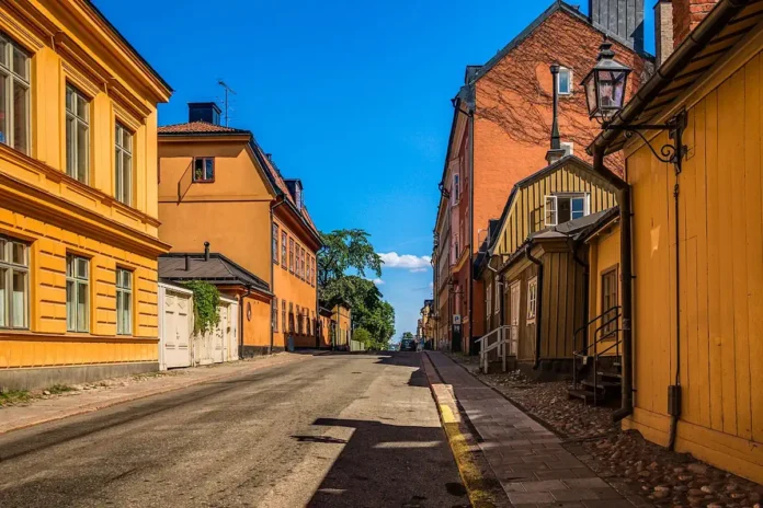 Fjällgatan, Södermalm, view eastward, to the left Schinkel's manor. Photo: Tommie Hansen (CC BY 3.0)