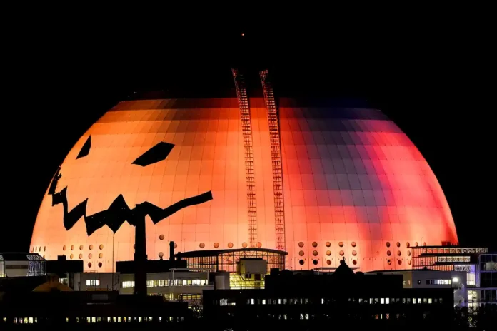 The Avicii Arena in southern Stockholm in Halloween costume. Photo: Johan Fredriksson (CC BY-SA 3.0)