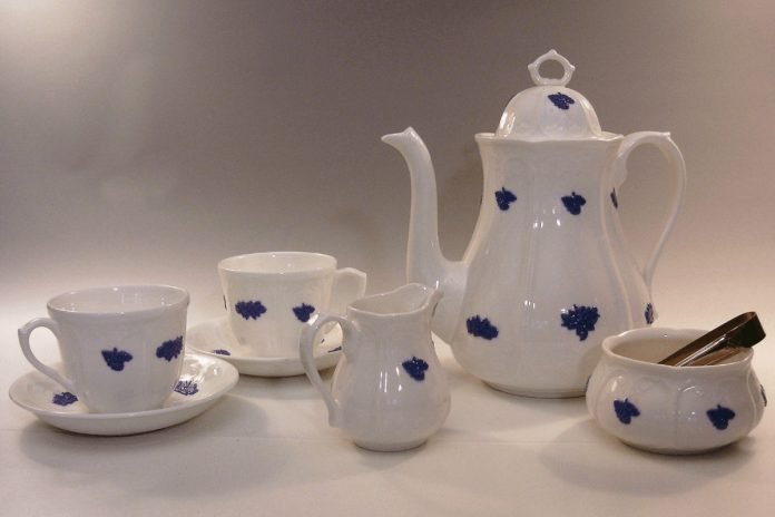 Gustavsberg porcelain series "Blå Blom" ("Blue Flower"). Photo: Holger.Ellgaard (CC BY-SA 3.0)