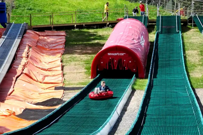 Mountain Tube at Hammarbybacken in southern Stockholm. Photo: Holger.Ellgaard (CC BY-SA 4.0)