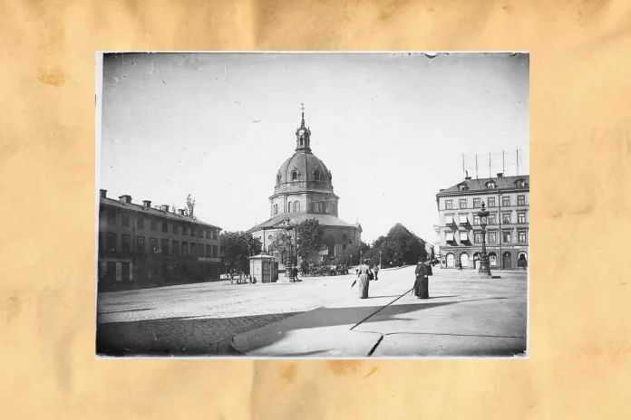 Hedvig Eleonora Church in Stockholm, facing southwest, around the 1880s. Photo: Riksantikvarieämbetet (Public domain)