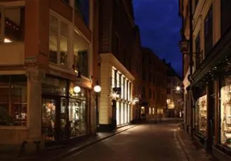 Collector's Lord Nelson Hotel