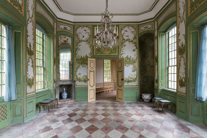 The Chinese Pavilion, View from the Green Drawing Room towards the Yellow Gallery. Photo: Sanna Argus Tirén © Kungl. Hovstaterna