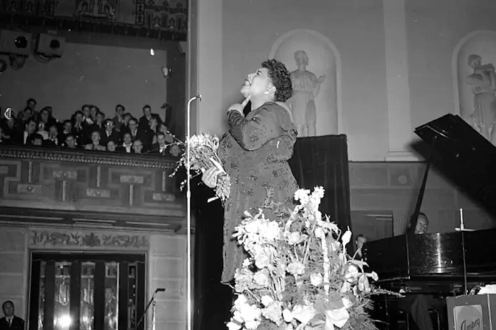 Jazz concert at the Stockholm Concert Hall, March 30, 1952. Ella Fitzgerald with band on stage.