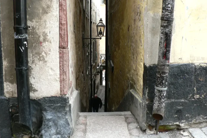 Mårten Trotzig's Alley in Gamla Stan is a very narrow little street. Photo: Алексей Решетников (CC BY 3.0)