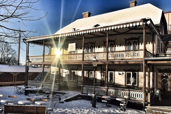 Snus and Match Museum is located in the old inn Gubbhyllan at Skansen. Photo: Tobaksochtändsticksmuseum (CC BY-SA 4.0)