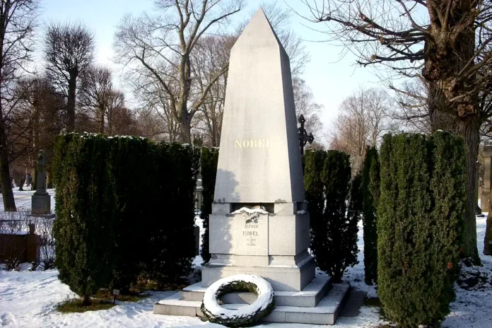 Alfred Nobel's grave at the Northern Cemetery in Solna, just north of central Stockholm. Photo: Holger.Ellgaard (CC BY-SA 3.0)