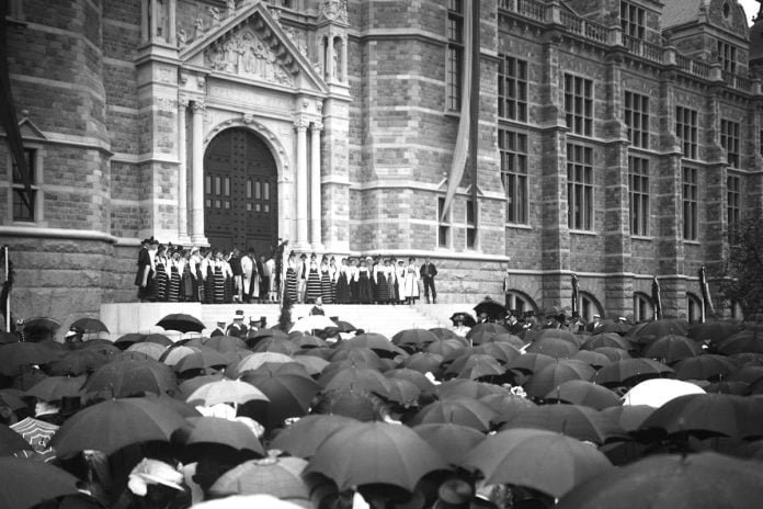 Photo from the opening of the Nordic Museum in 1907. Source: Wikimedia Commons