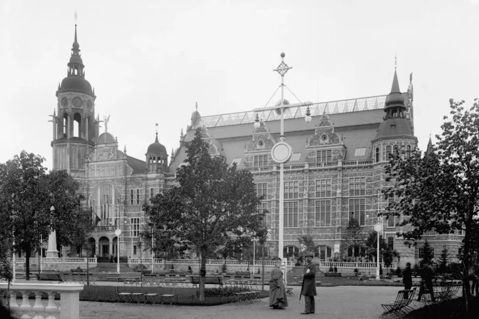 "Nordiska museet in Stockholm, Djurgården, year 1897". Source: Stockholms Stadsmuseum (Public domain)