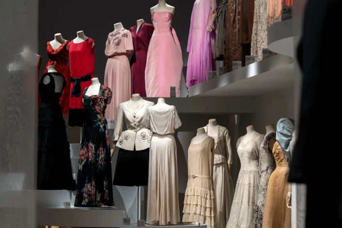 Evening dresses in the exhibition 'Nordic Paris' at the Nordic Museum. Photo: Hendrik Zeitler/Nordiska museet