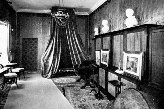 Rosendal Palace, Karl XIV Johan's Bedroom. Photo: Erik Liljeroth-Digitala stadsmuseet/Public domain