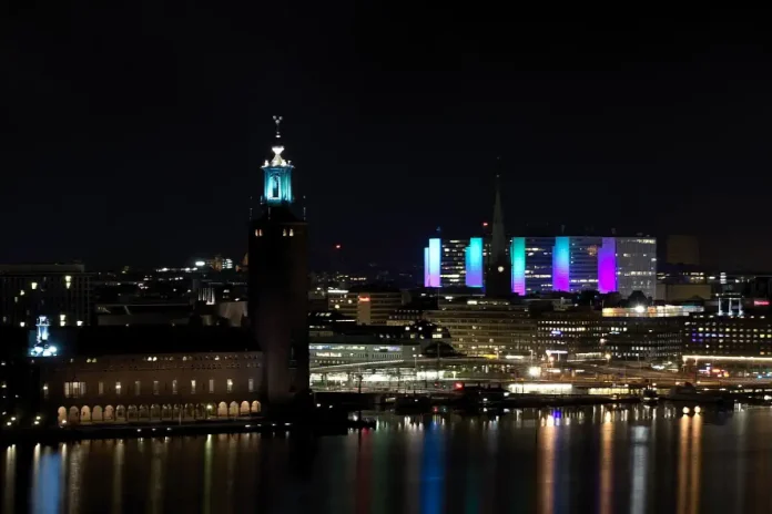 Stockholm at night, view from Skinnarviksberget. Photo: Holger Motzkau (CC BY-SA 3.0)