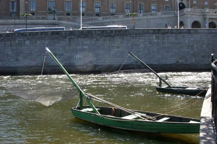 The characteristic fishing boats of Strömparterren in Stockholm. Photo: Holger.Ellgaard (CC BY-SA 3.0).