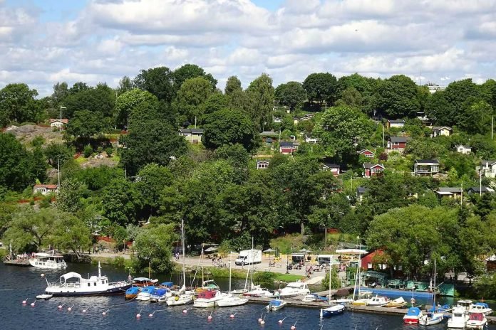 Tantolunden's allotment gardens, view from Årstabron.