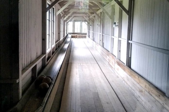 Liljevalchs bowling alley in Saltskog, Södertälje (1887).