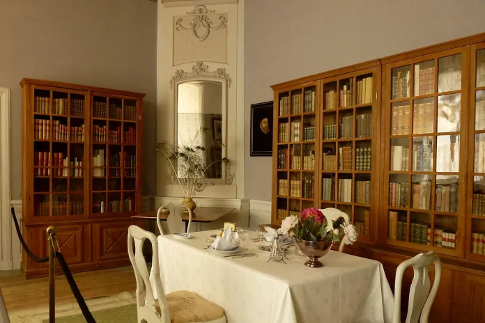 The breakfast room at Tyresö Castle in the year 2013. Photo: Holger.Ellgaard (CC BY-SA 3.0)