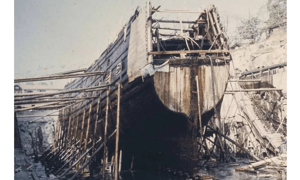 Vasa is placed in a dry dock after the salvage in 1961. Source: Collection Salvaging Vasa (Picryl).